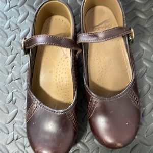 Maryjane Dansko Size 8